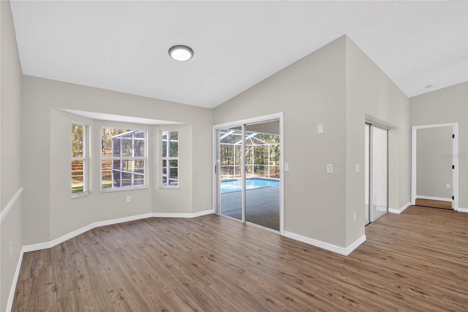 Image 8 of 33 For 1139 Mckinley Street