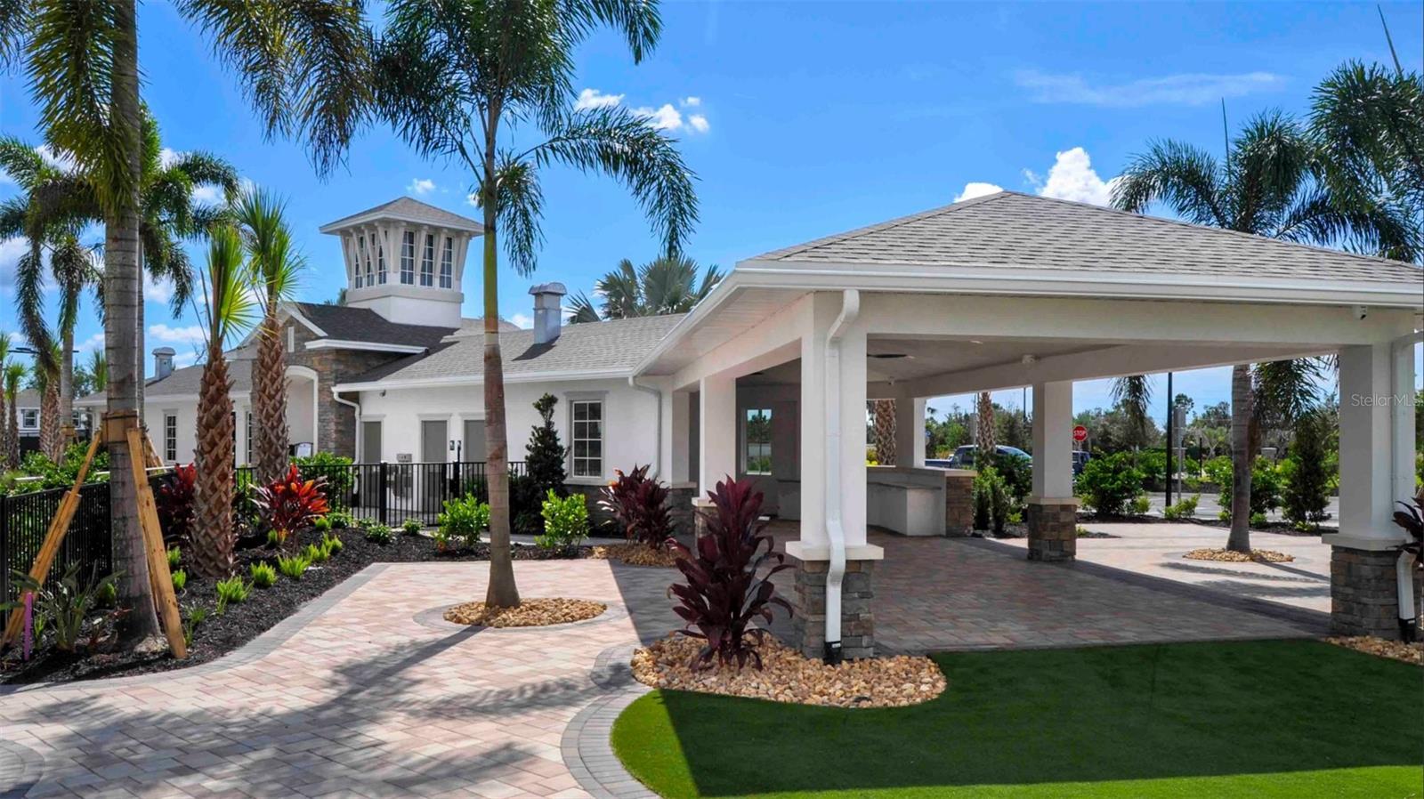 Listing photo id 6 for 17910 Wheat Stack Court