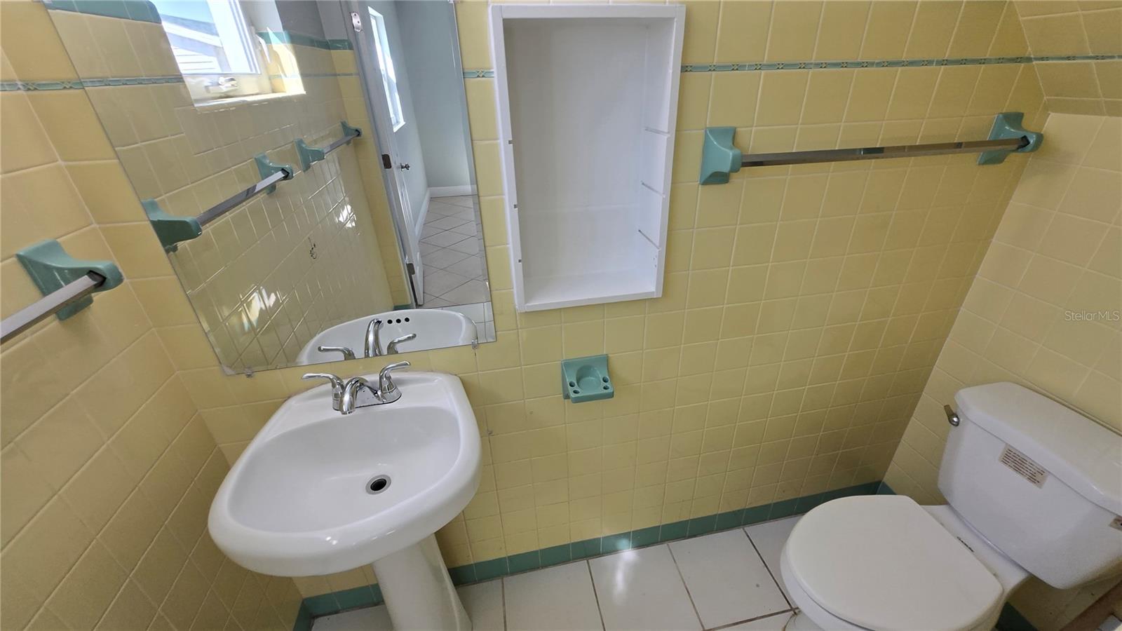 Image 10 of 32 For 2001 Saint George Drive