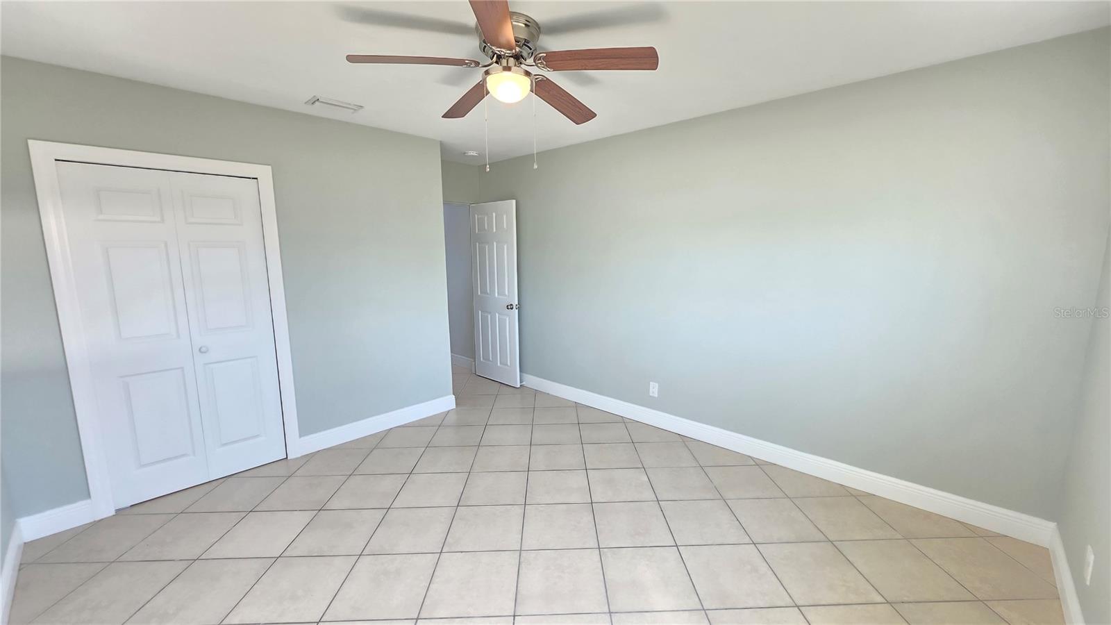 Image 18 of 32 For 2001 Saint George Drive