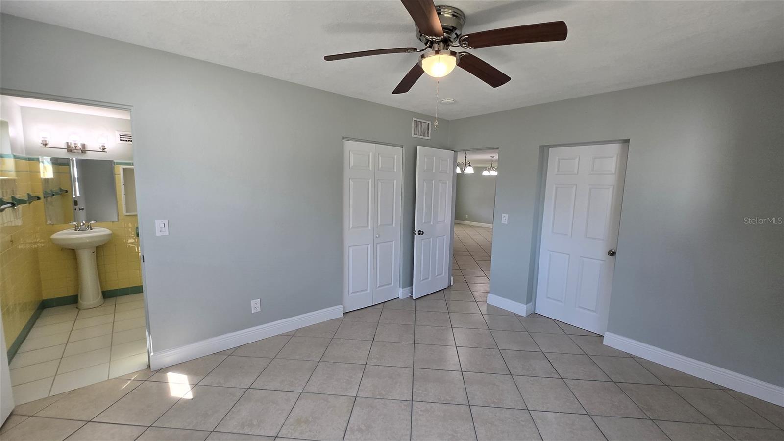 Image 9 of 32 For 2001 Saint George Drive