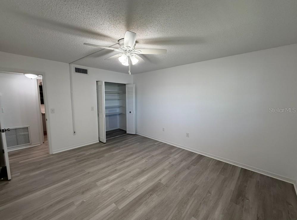 Image 10 of 11 For 5800 Hollywood Boulevard 327