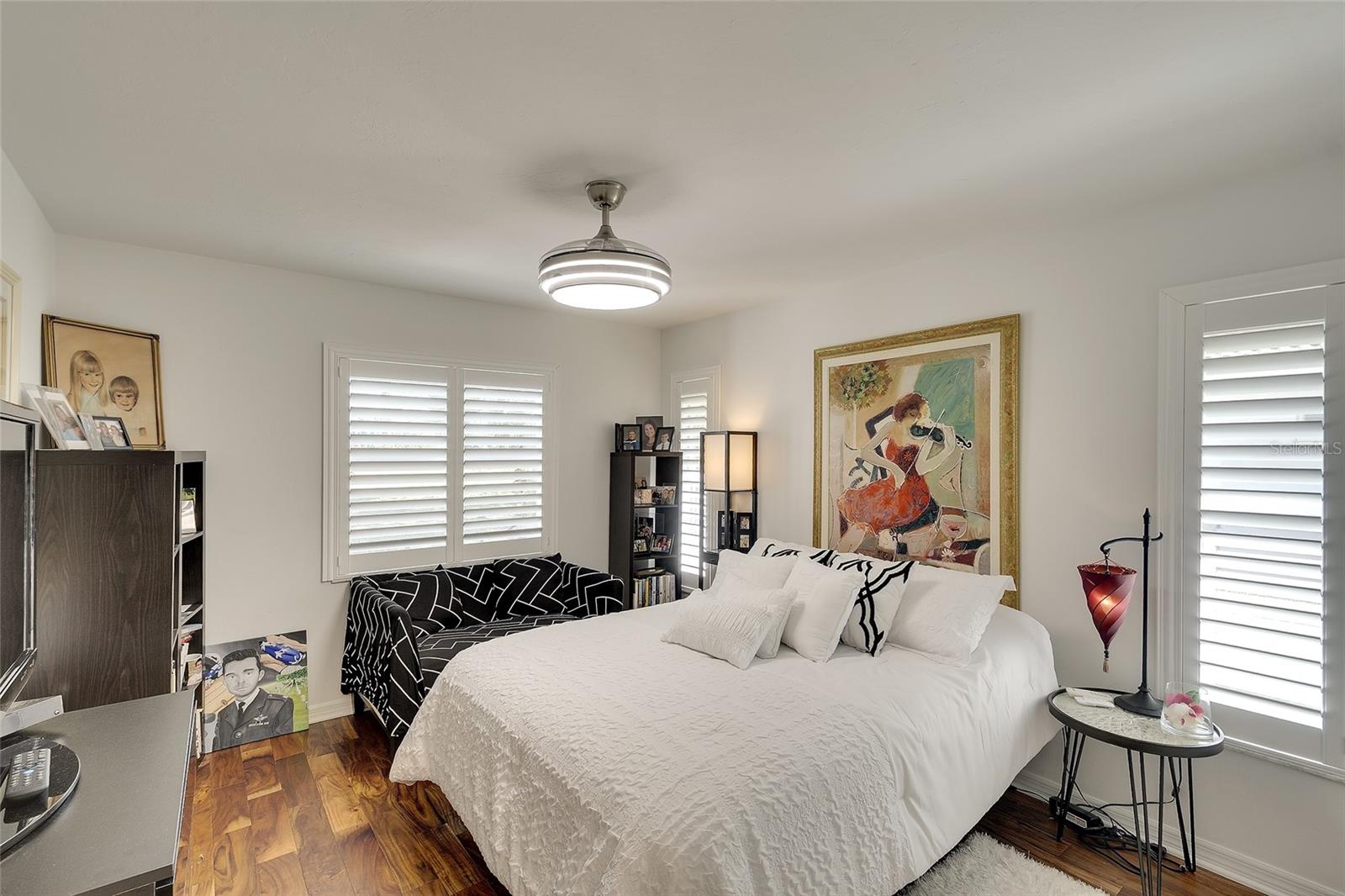 Image 18 of 28 For 5803 Garden Lakes Drive