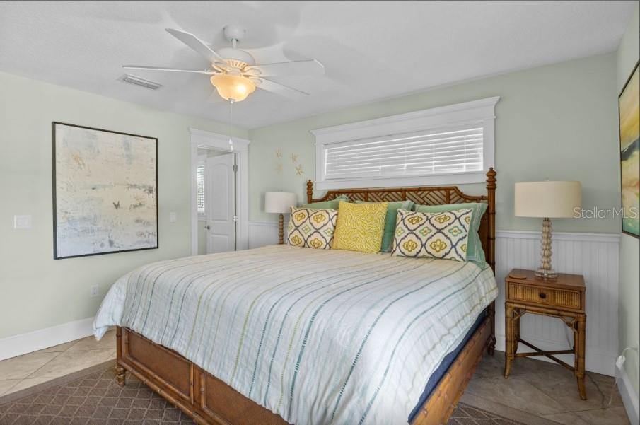 Image 14 of 58 For 117 Willow Avenue