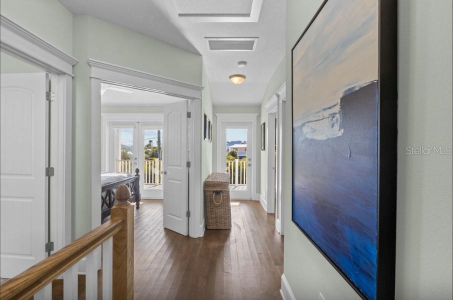 Image 27 of 58 For 117 Willow Avenue