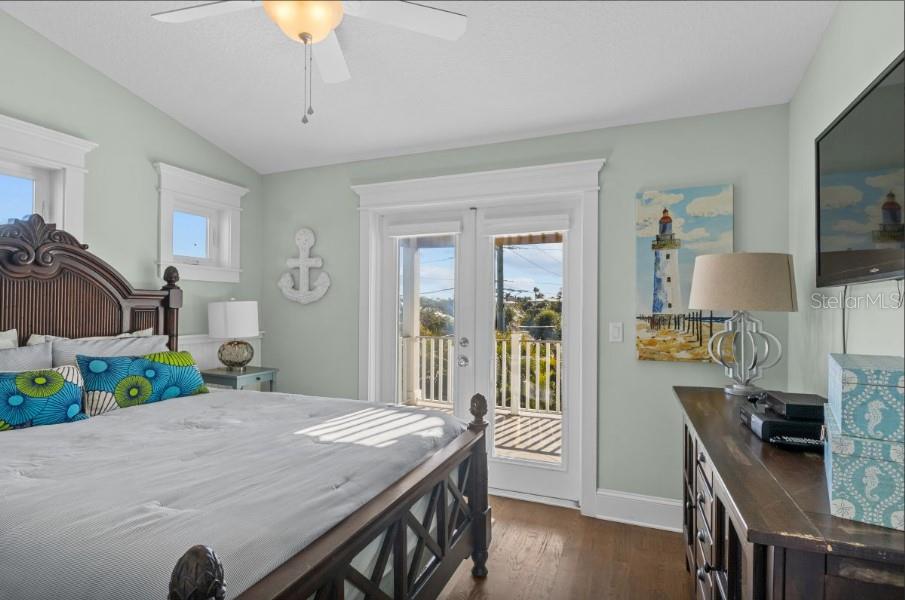 Image 30 of 58 For 117 Willow Avenue