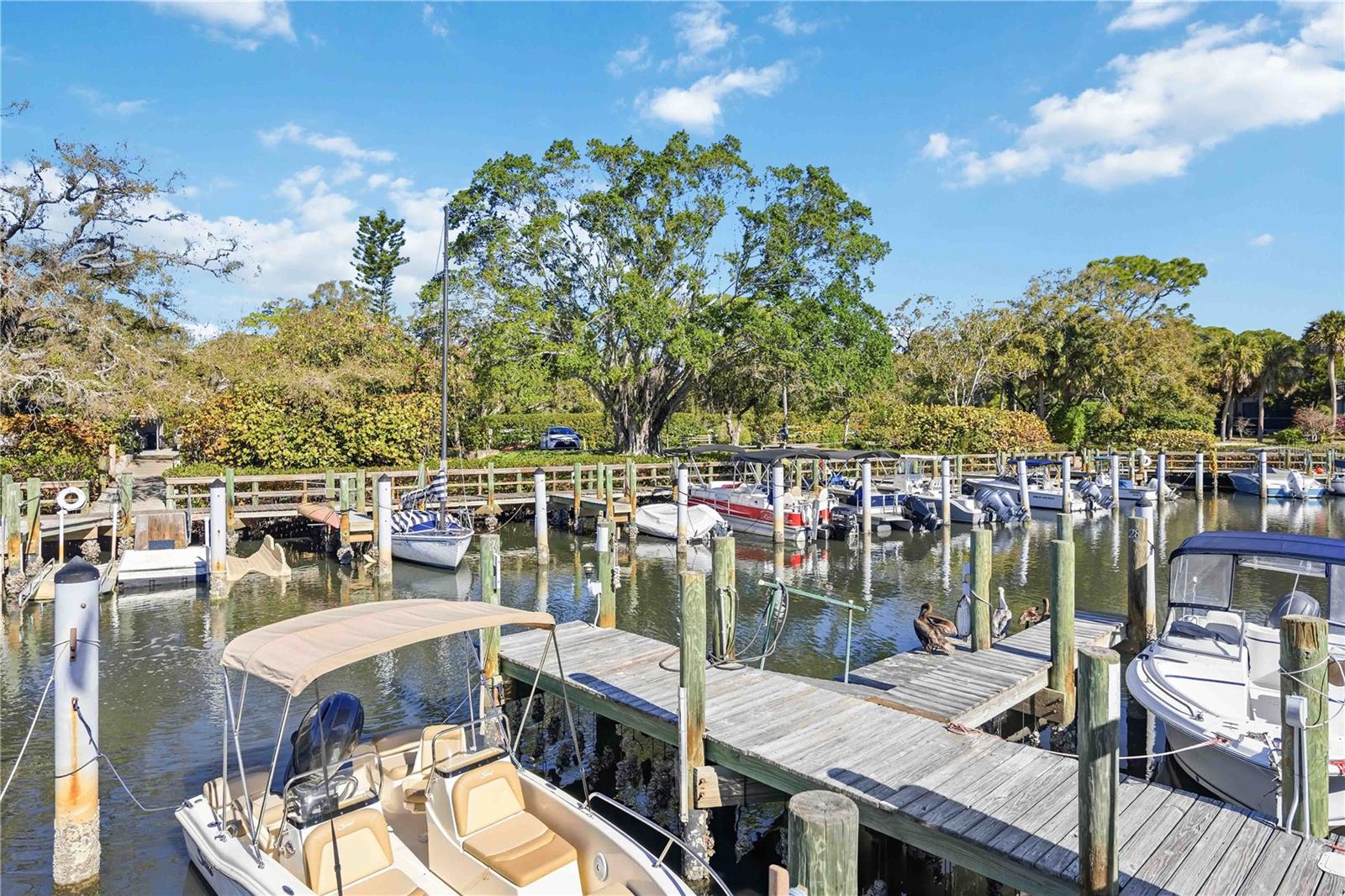 Image 31 of 35 For 1626 Brookhouse Drive 235