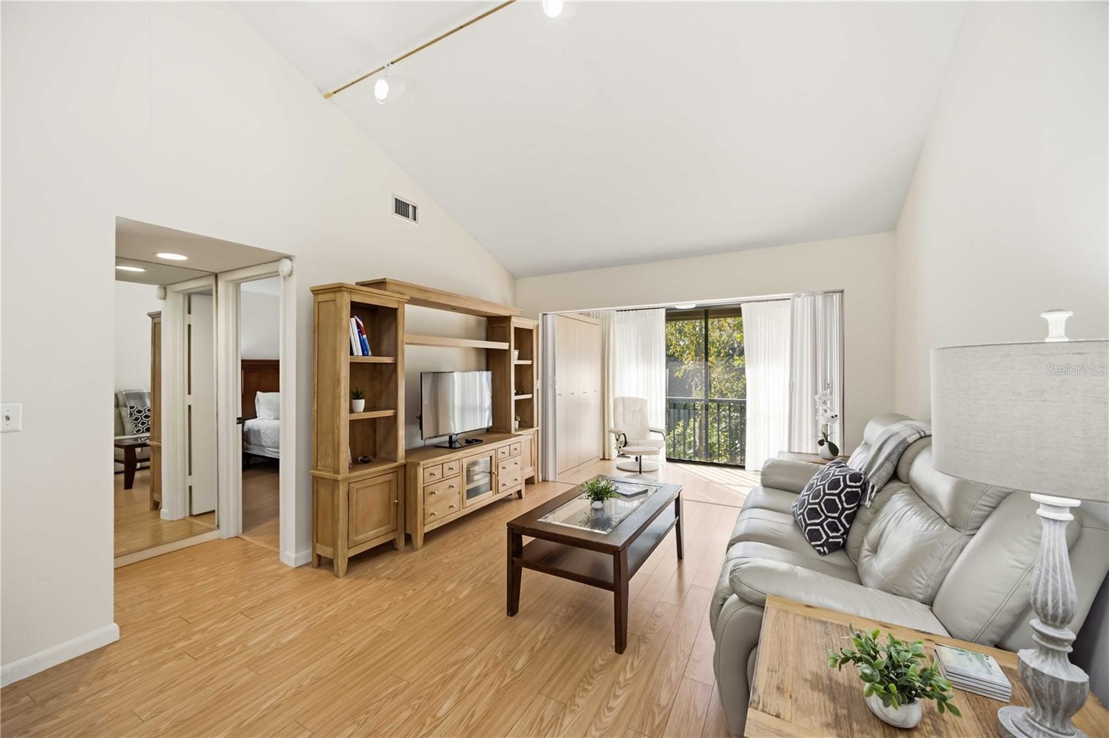 Image 6 of 35 For 1626 Brookhouse Drive 235