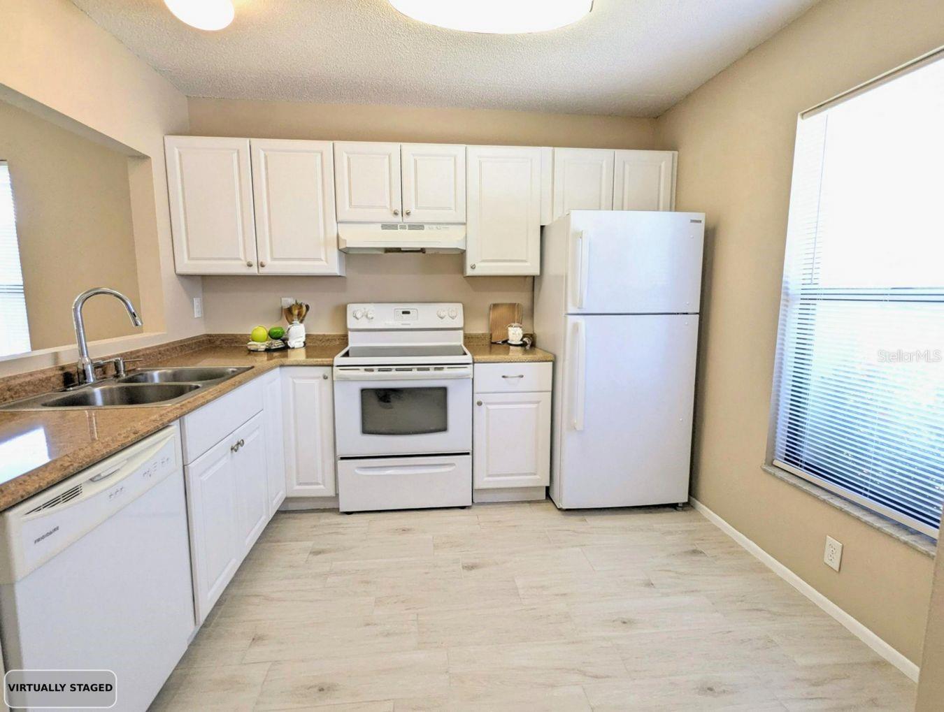 Image 11 of 30 For 618 45th Street E