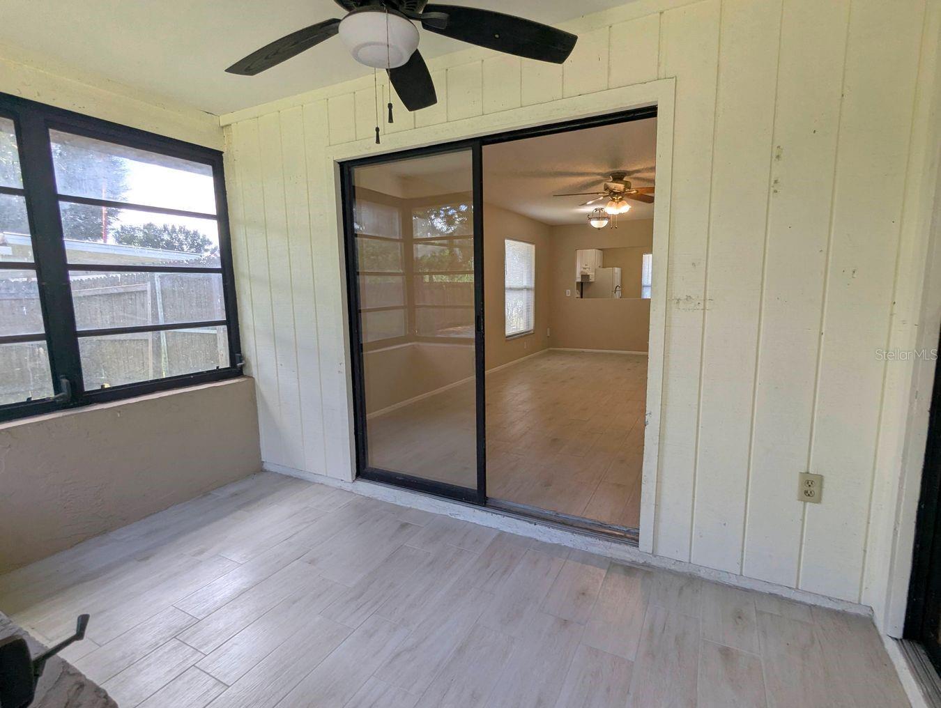 Image 20 of 30 For 618 45th Street E