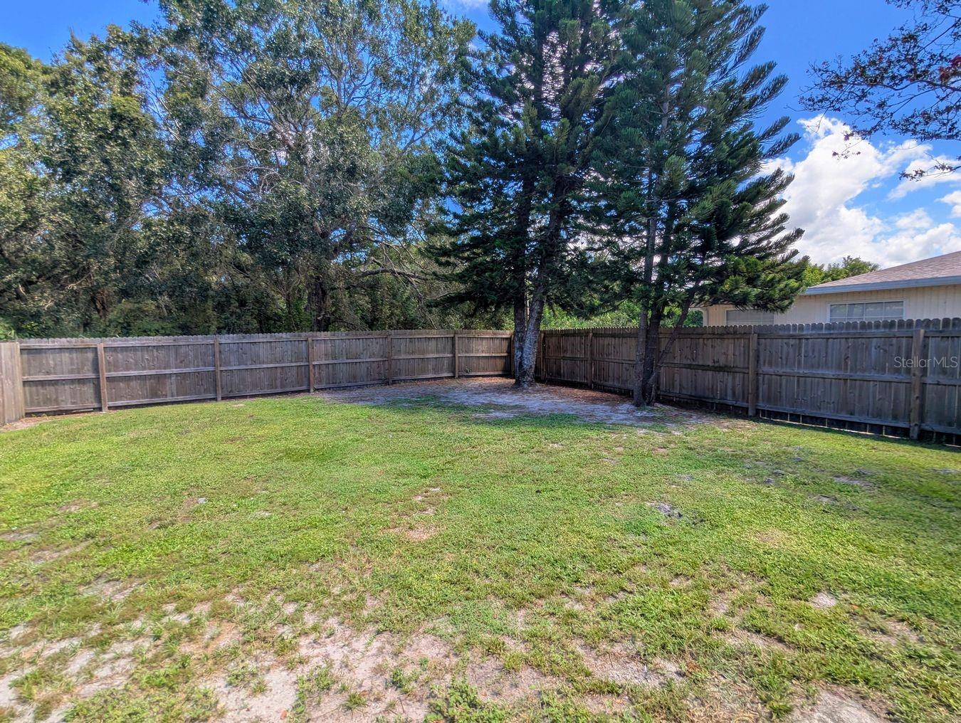 Image 28 of 30 For 618 45th Street E