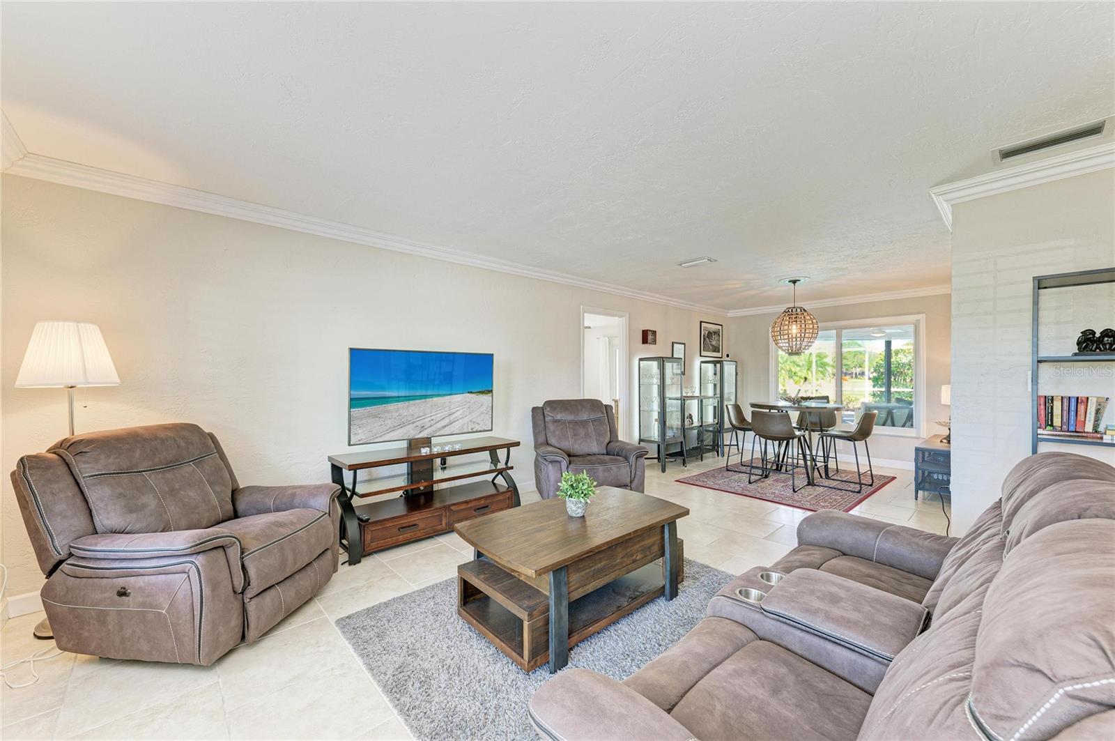 Image 5 of 62 For 2360 Arborfield Lane