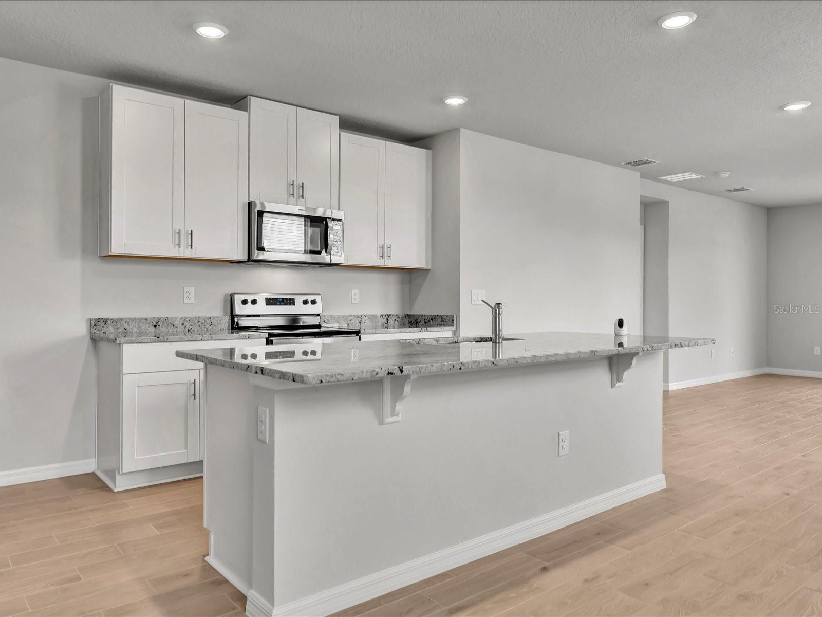 Image 5 of 38 For 176 Whiteland Bend