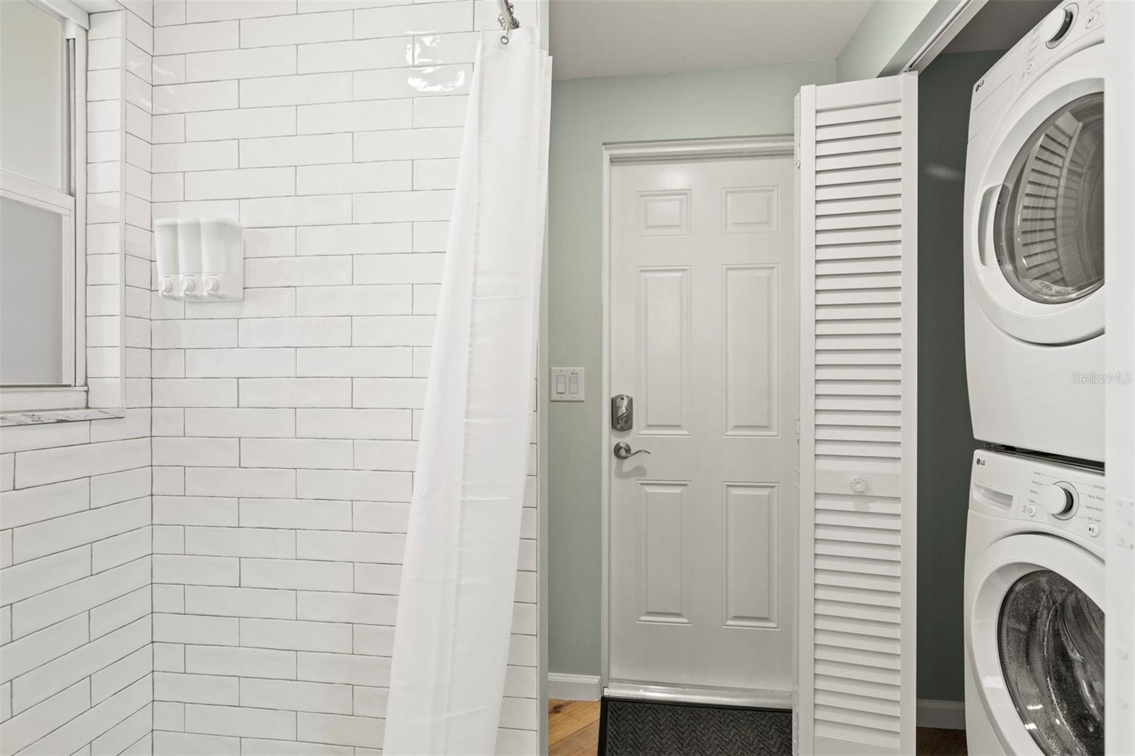 Image 27 of 53 For 3165 Regatta Circle