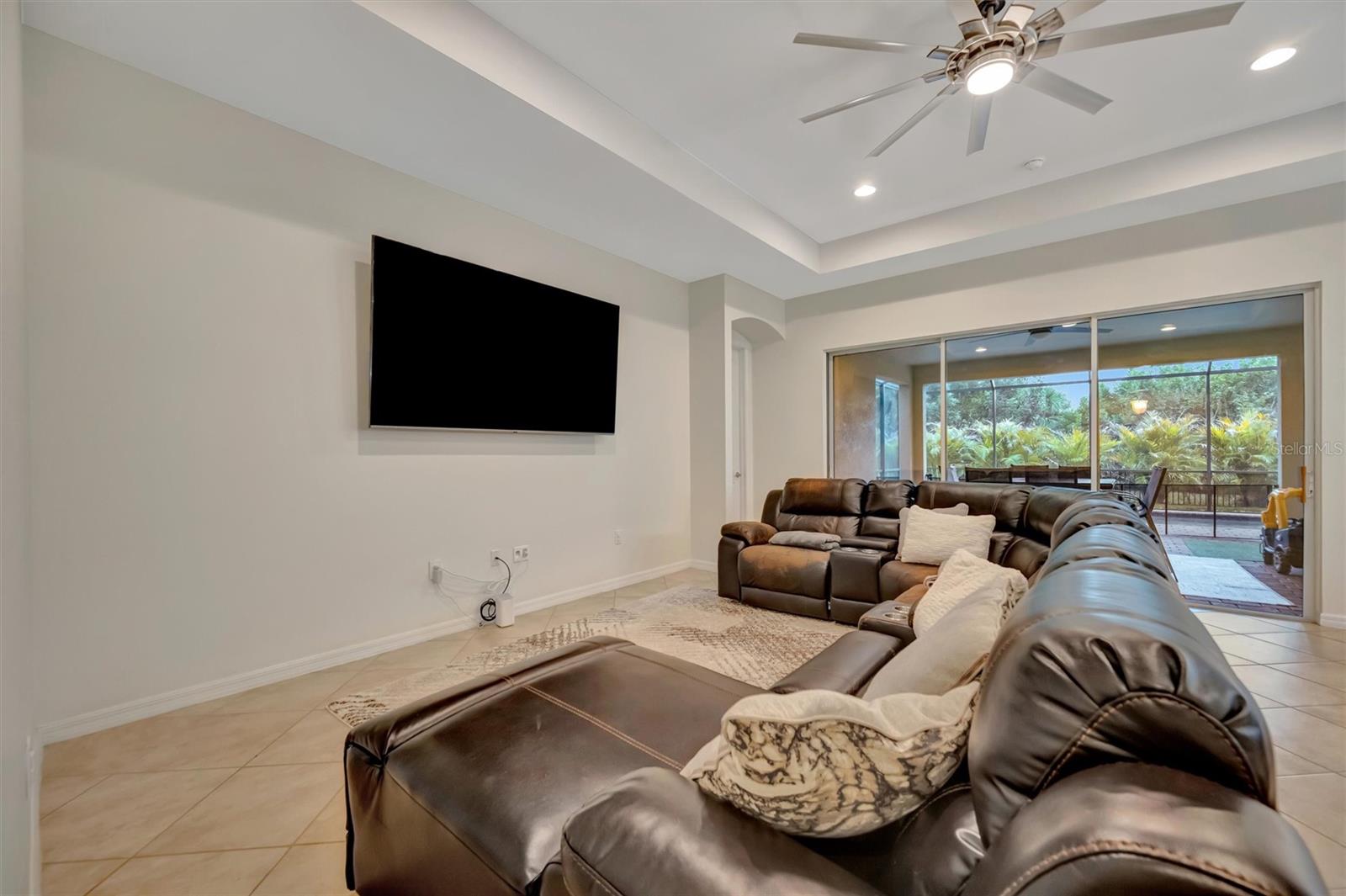 Image 16 of 58 For 24040 Riverfront Drive