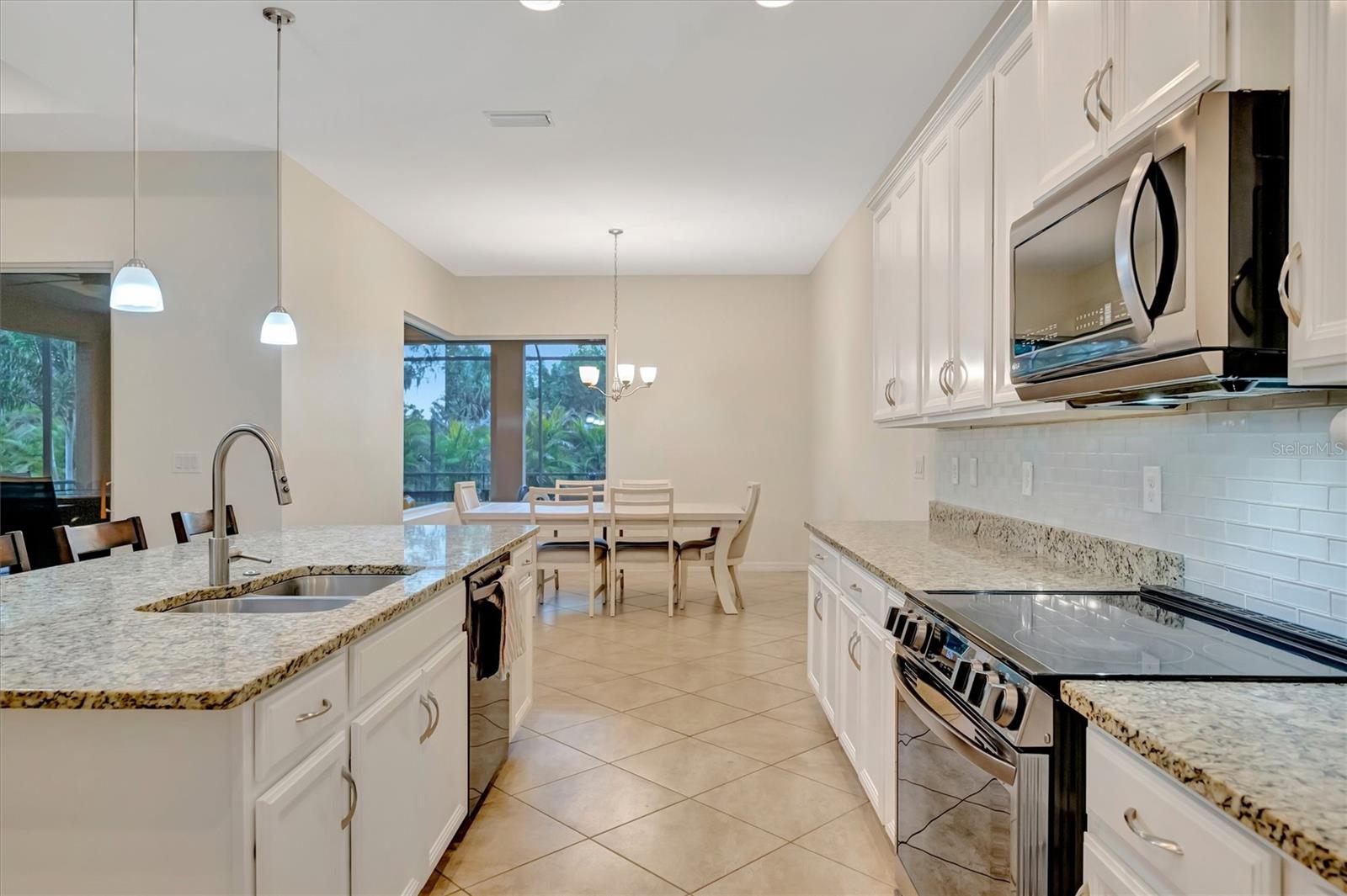 Image 28 of 58 For 24040 Riverfront Drive