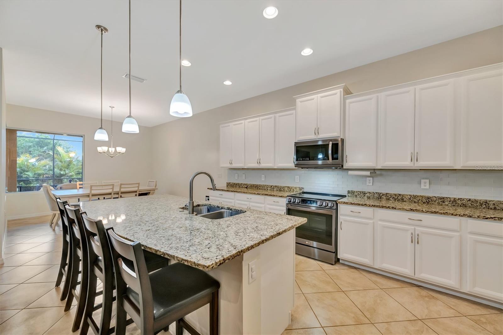 Image 29 of 58 For 24040 Riverfront Drive