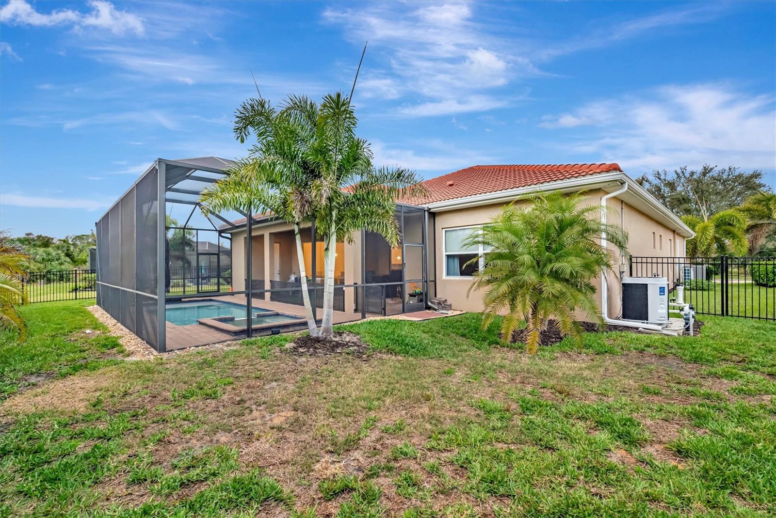 Image 52 of 58 For 24040 Riverfront Drive