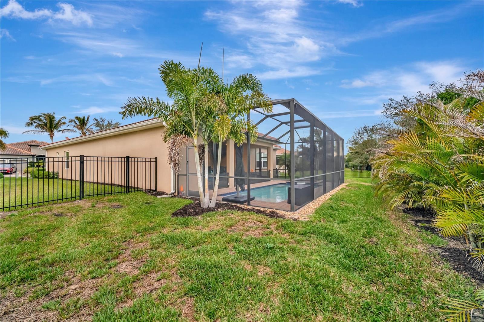 Image 54 of 58 For 24040 Riverfront Drive