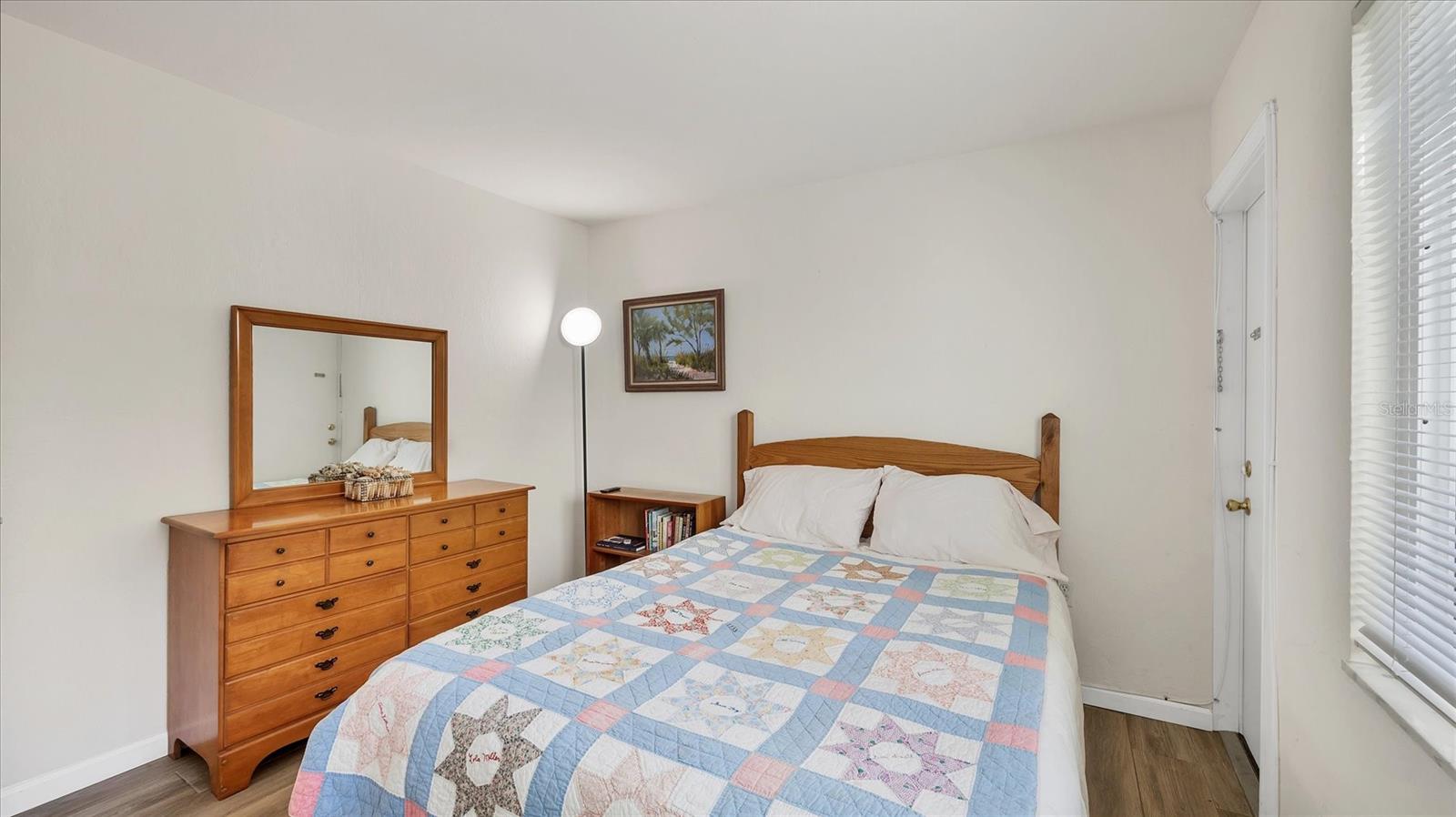 Image 15 of 26 For 2304 Ringling Boulevard 113