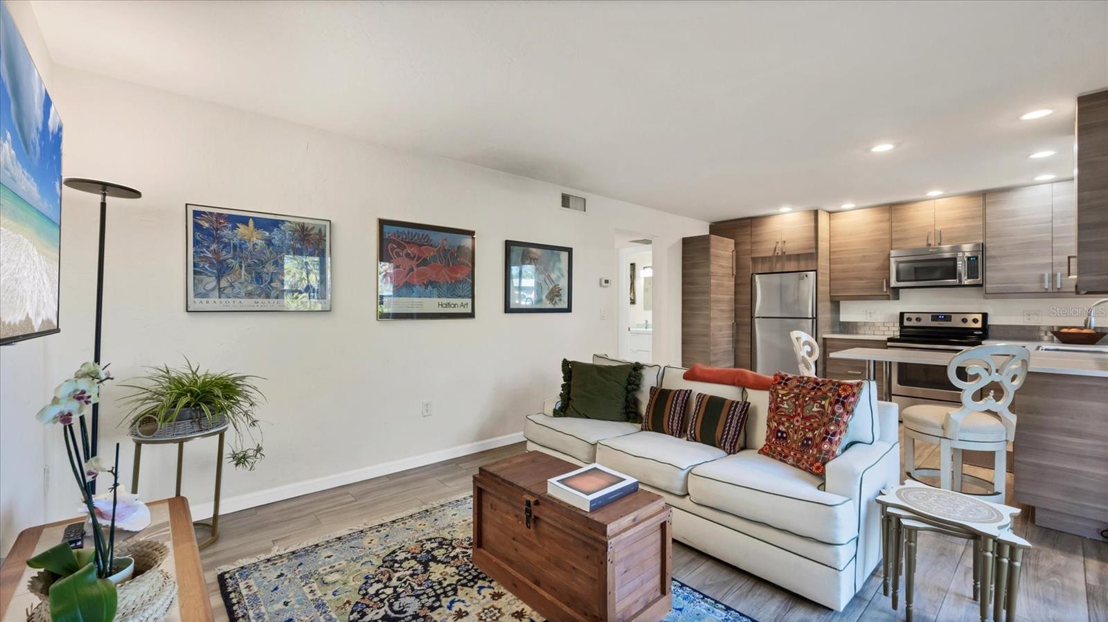 Image 2 of 26 For 2304 Ringling Boulevard 113