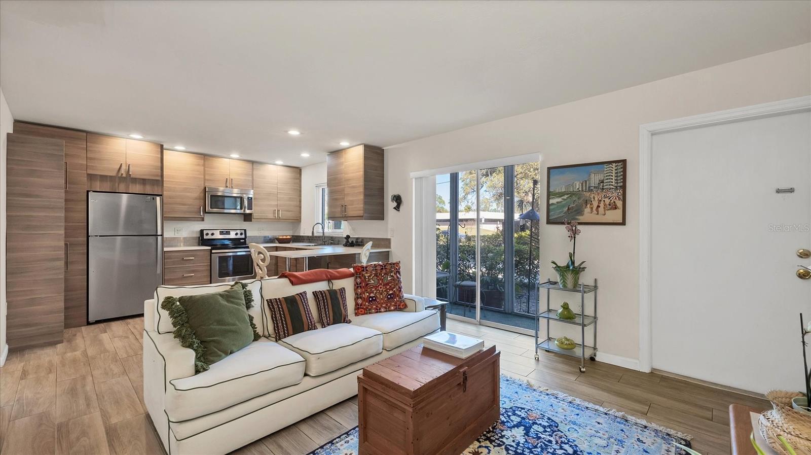 Image 3 of 26 For 2304 Ringling Boulevard 113