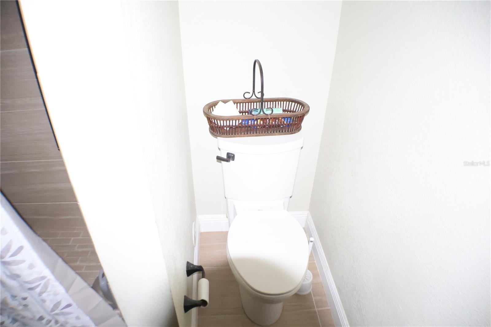 Image 23 of 40 For 3003 Finsterwald Drive 3