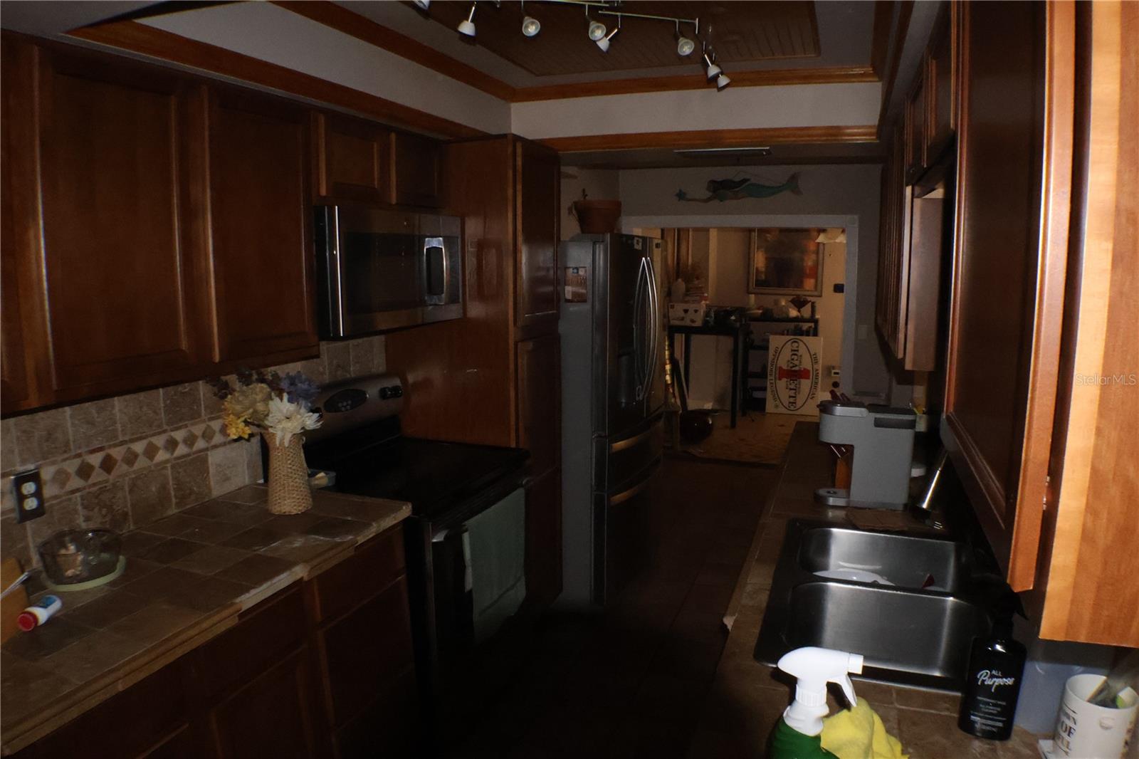 Image 9 of 40 For 3003 Finsterwald Drive 3