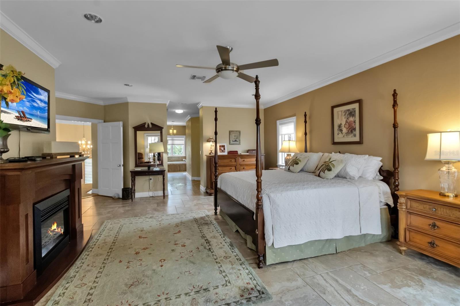 Image 34 of 63 For 4079 Las Palmas Way