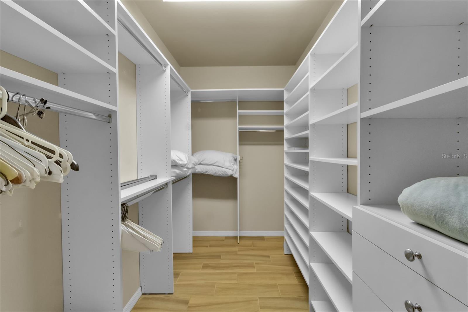 Image 47 of 63 For 4079 Las Palmas Way