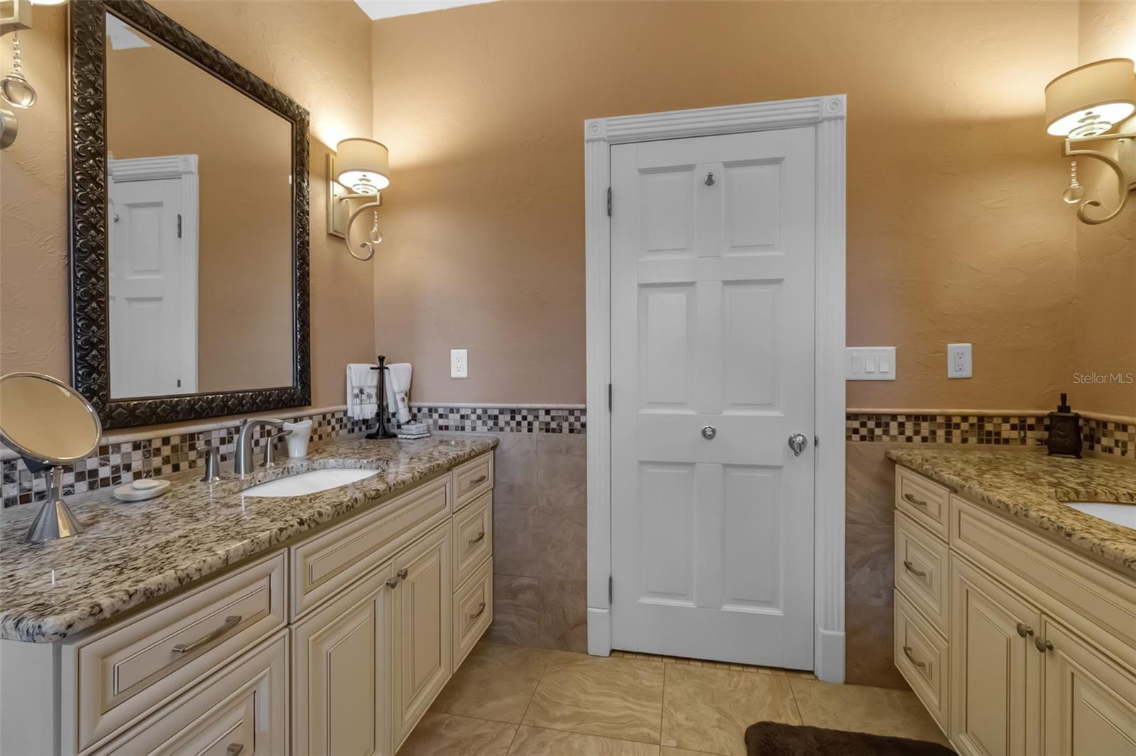 Image 50 of 63 For 4079 Las Palmas Way