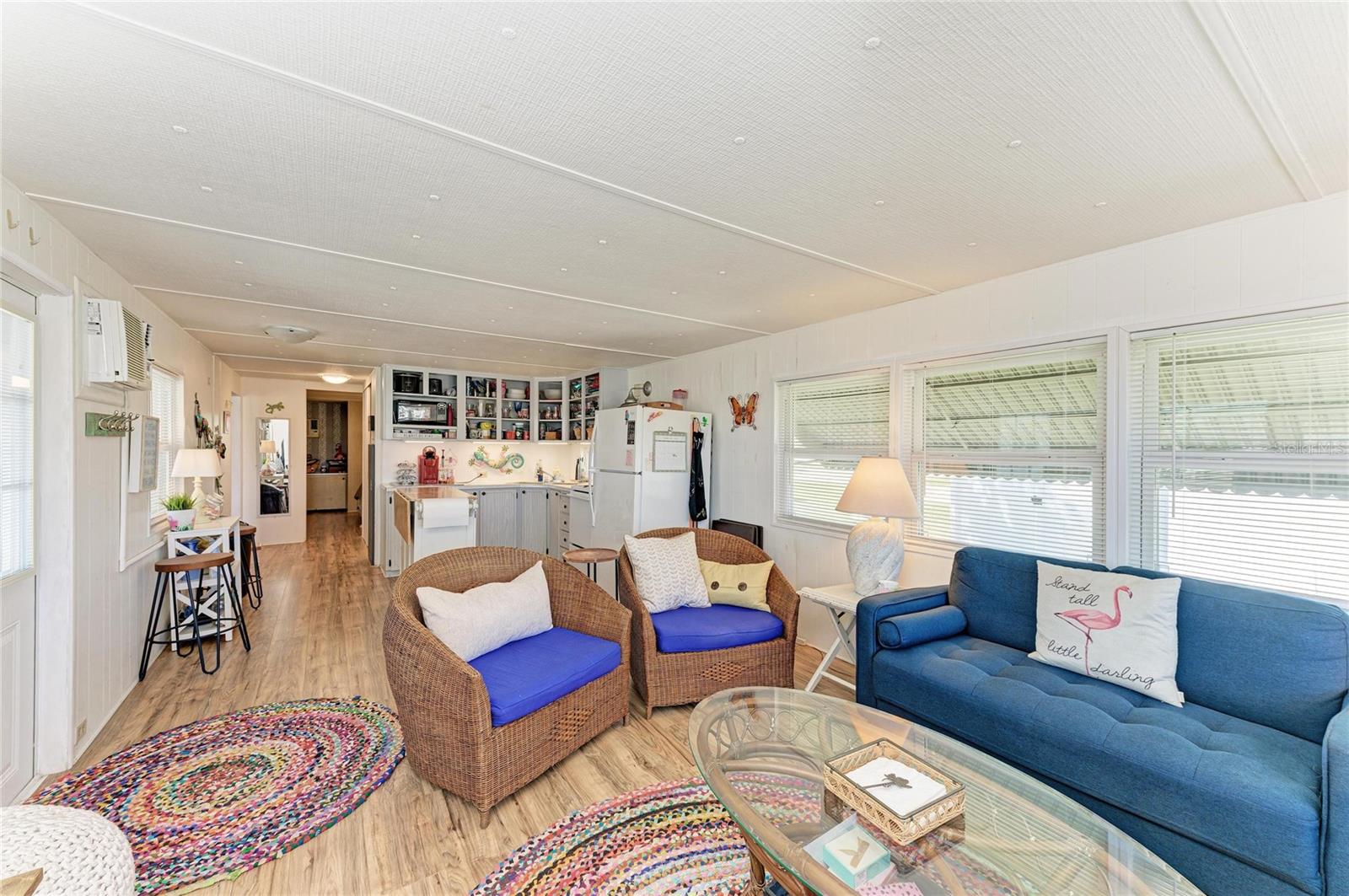 Image 10 of 35 For 214 52nd Avenue Drive W