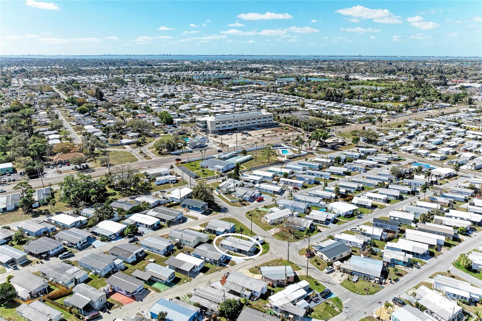 Image 29 of 35 For 214 52nd Avenue Drive W