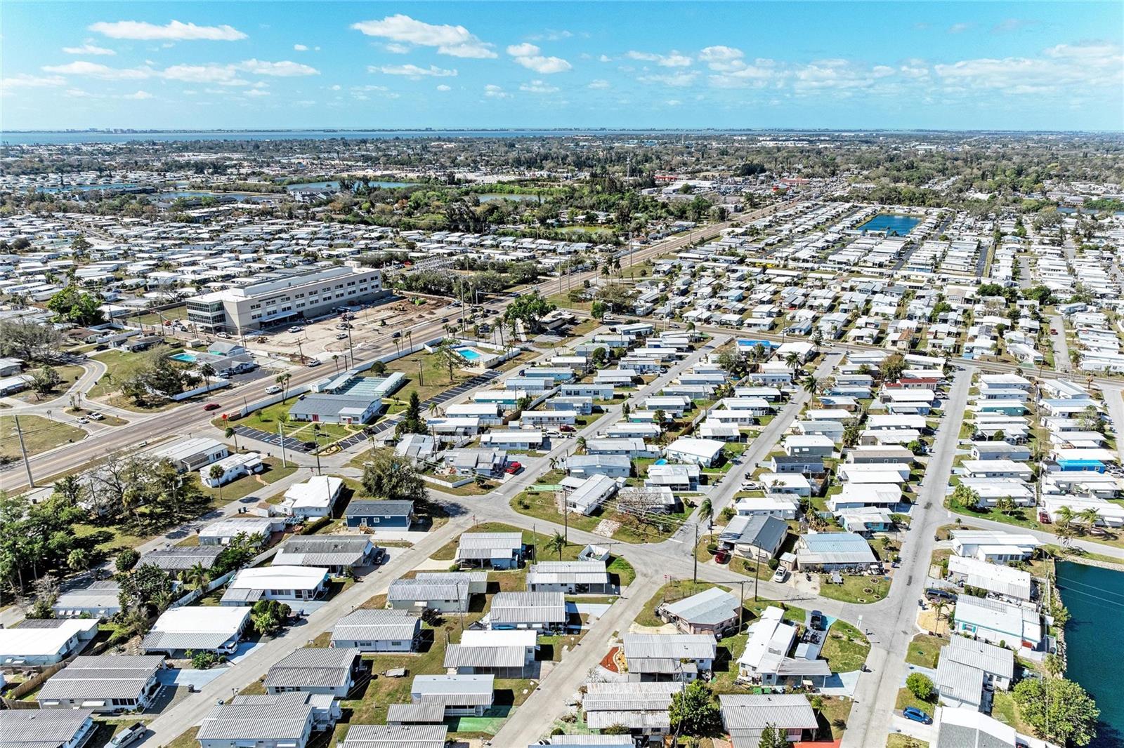 Image 31 of 35 For 214 52nd Avenue Drive W