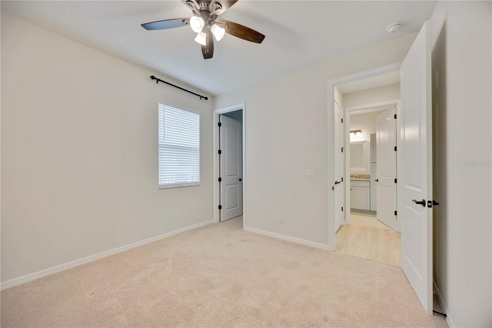 Image 26 of 62 For 918 Fernleaf Run