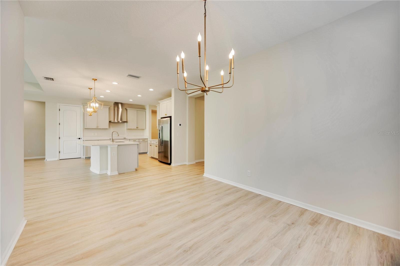 Image 28 of 62 For 918 Fernleaf Run