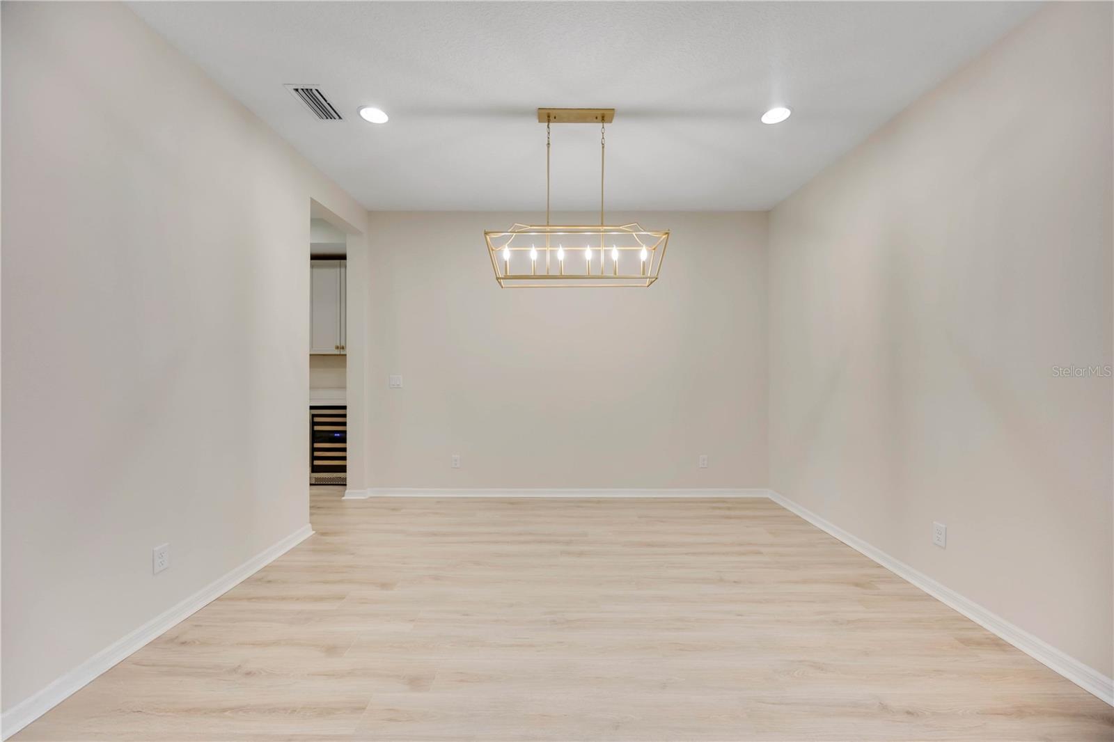 Image 33 of 62 For 918 Fernleaf Run