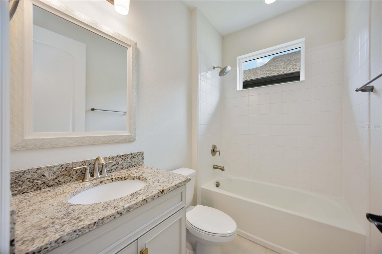 Image 38 of 62 For 918 Fernleaf Run