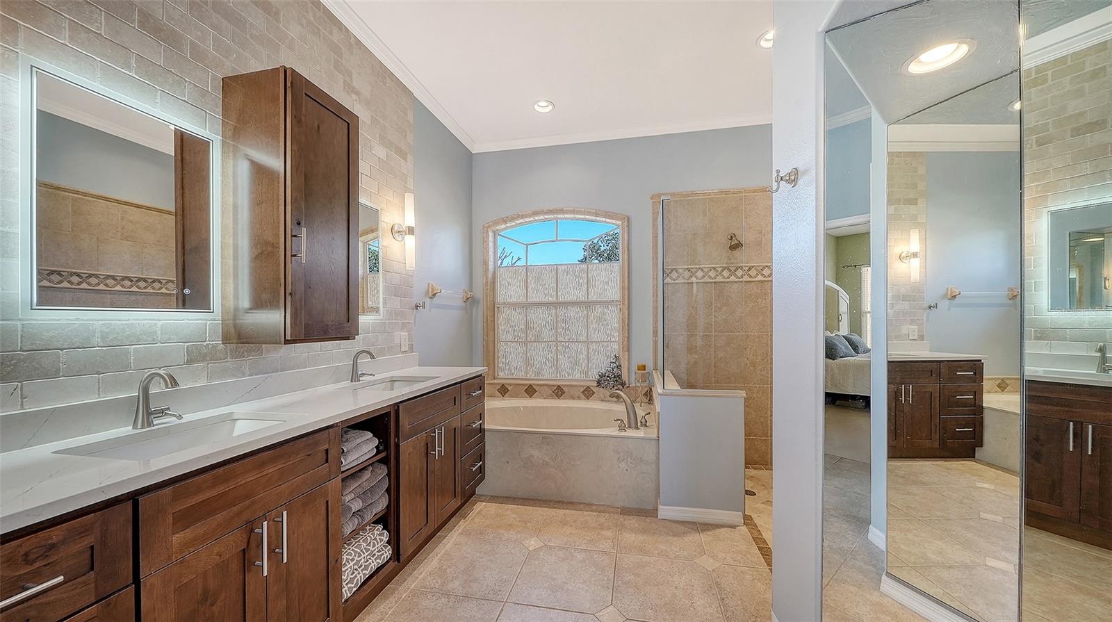 Image 28 of 53 For 5566 Magnolia Tree Terrace