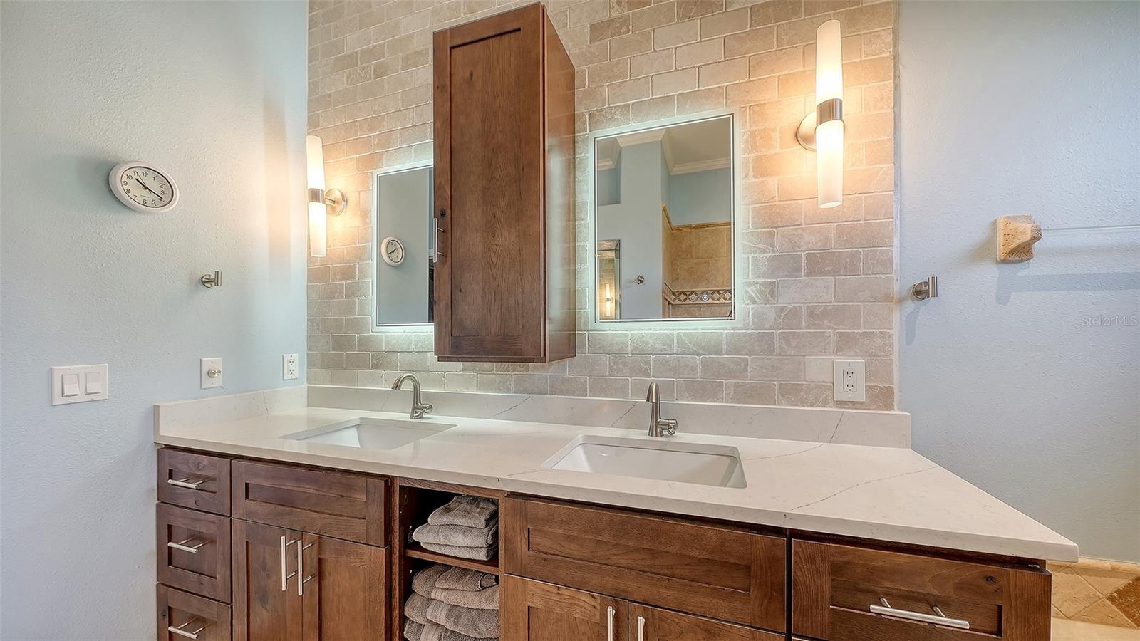 Image 30 of 53 For 5566 Magnolia Tree Terrace