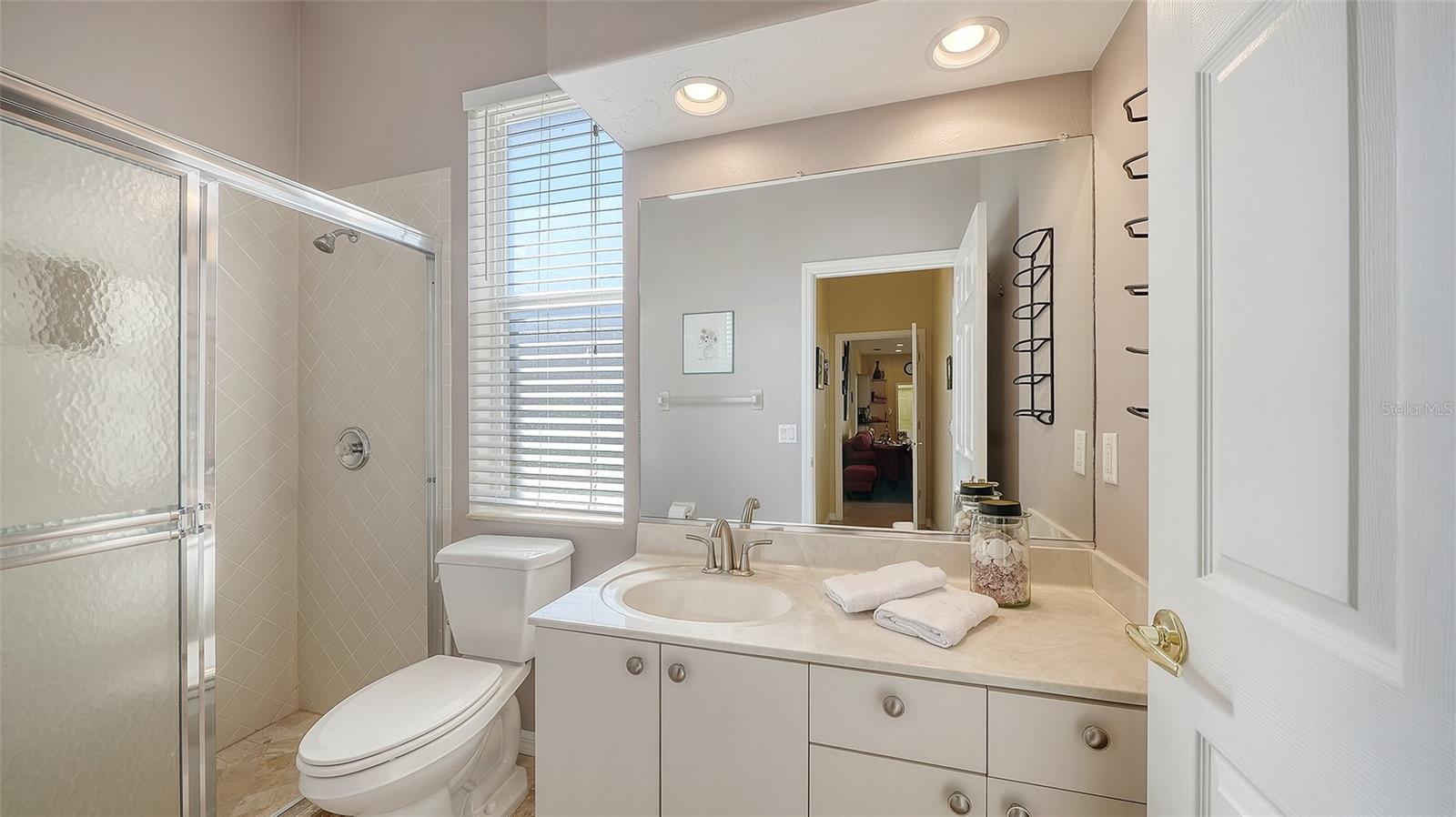 Image 33 of 53 For 5566 Magnolia Tree Terrace