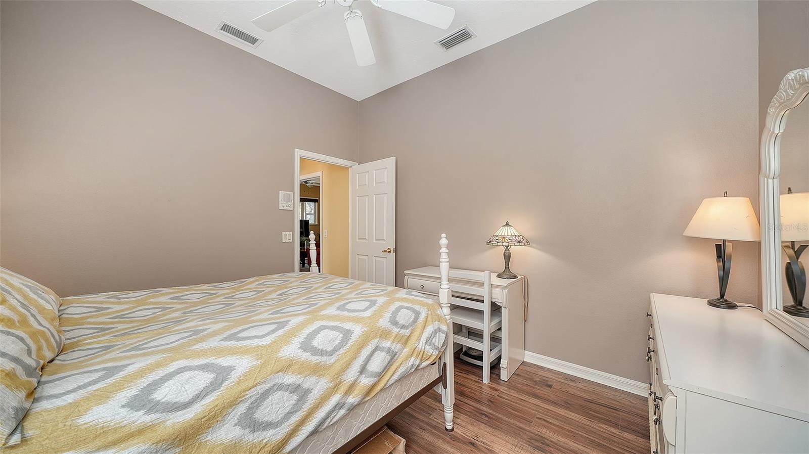 Image 35 of 53 For 5566 Magnolia Tree Terrace