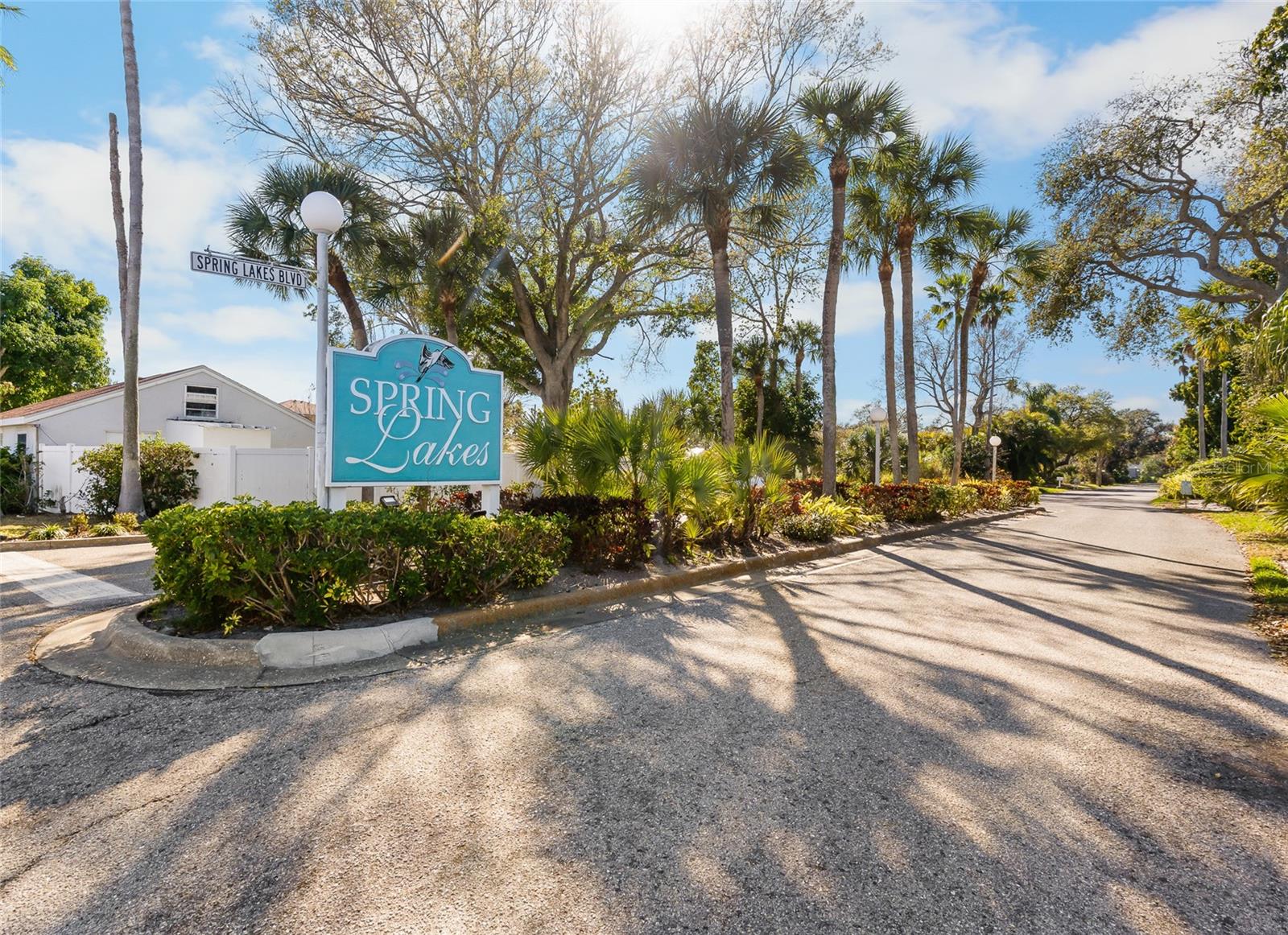 Image 20 of 30 For 614 Spring Lakes Boulevard 614