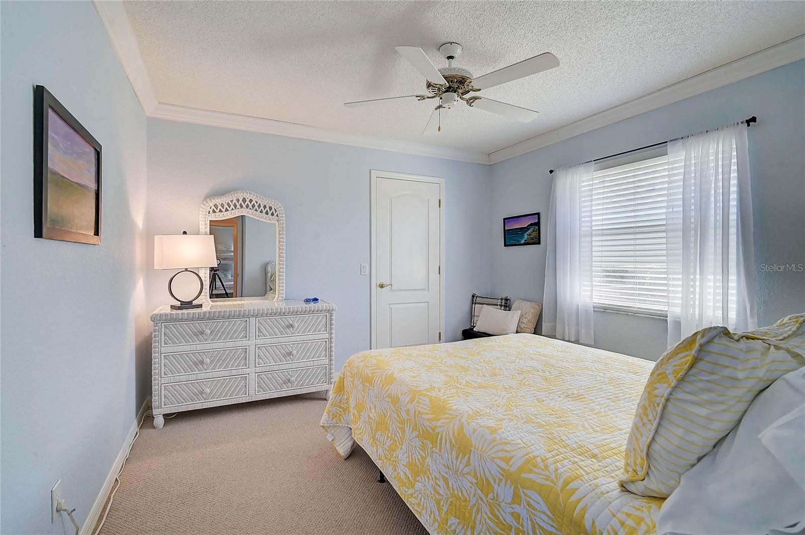 Image 21 of 49 For 426 Bermuda Isles Circle