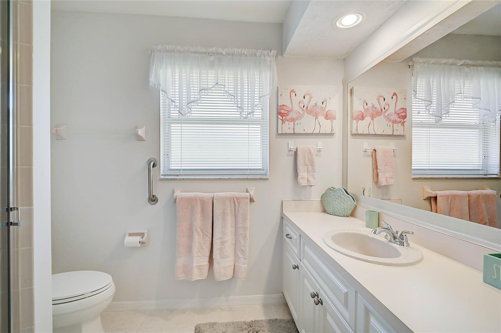 Image 23 of 49 For 426 Bermuda Isles Circle