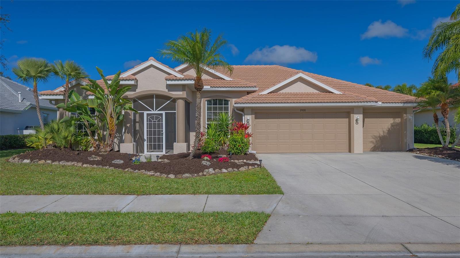 Image 4 of 62 For 2928 Seasons Boulevard