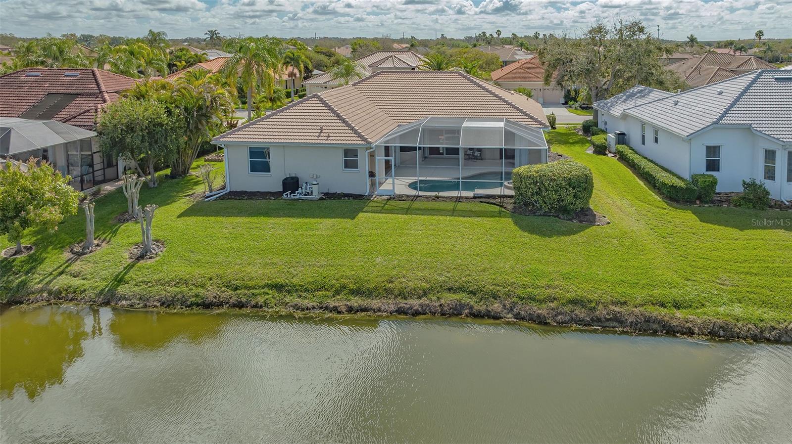 Image 42 of 62 For 2928 Seasons Boulevard