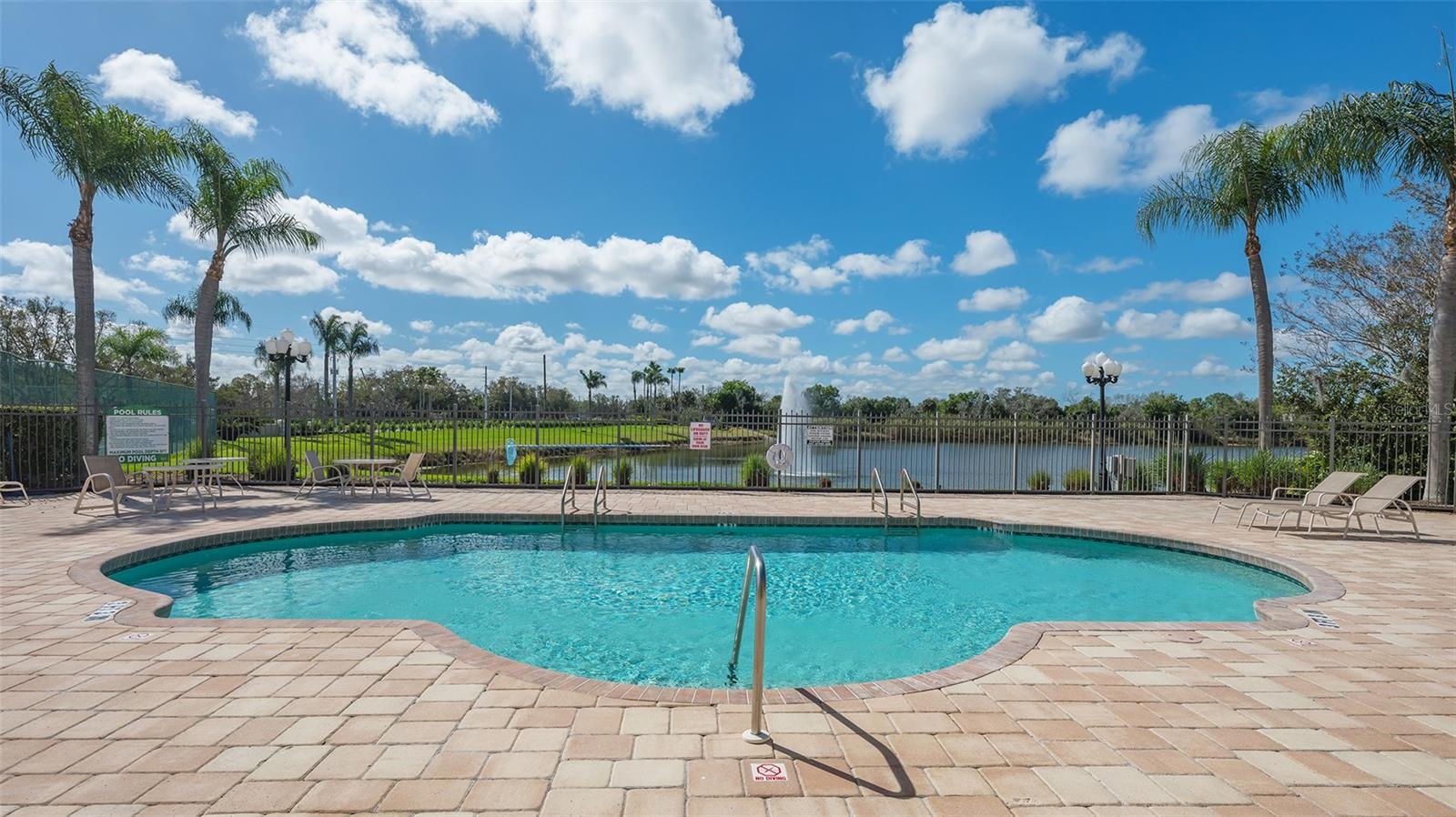 Image 57 of 62 For 2928 Seasons Boulevard