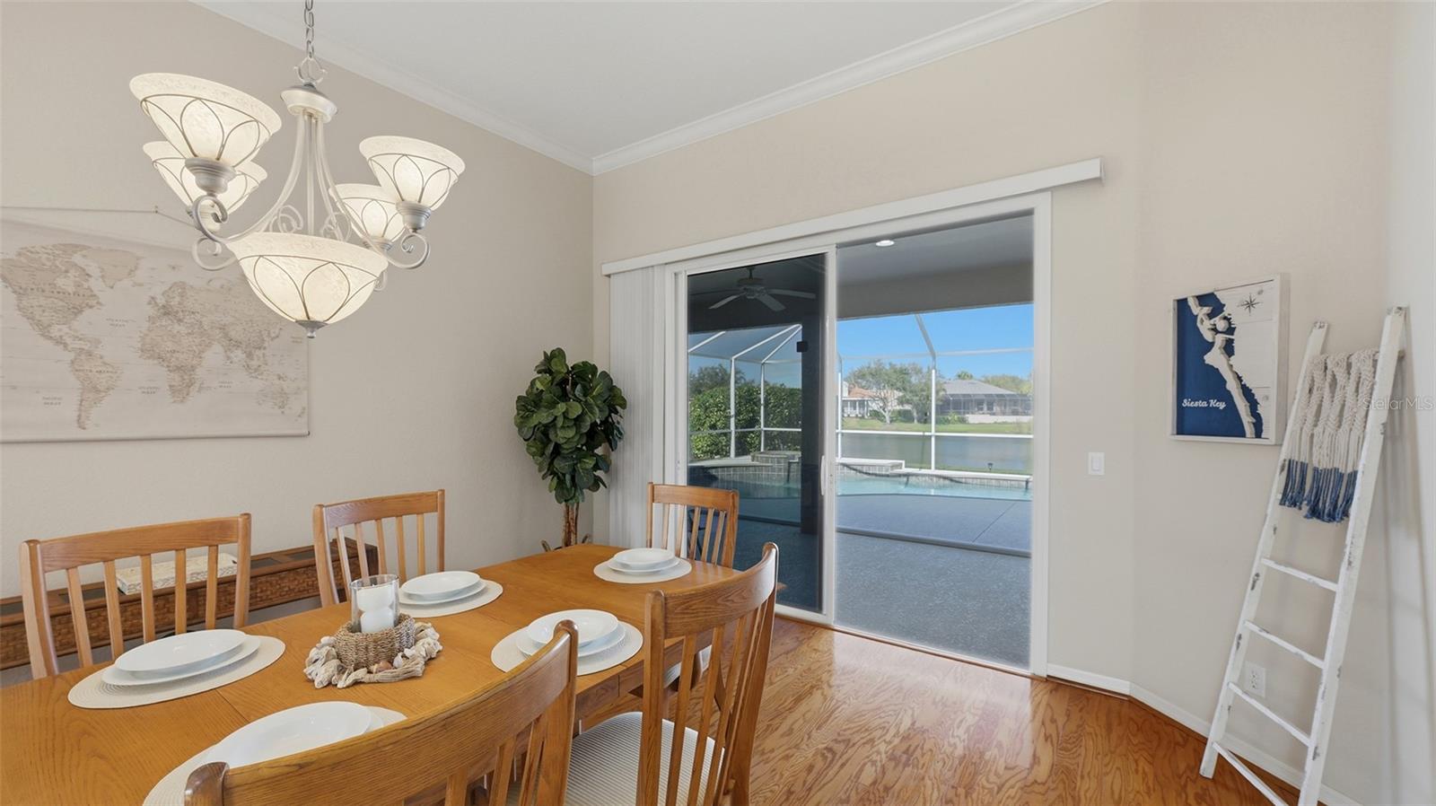 Image 8 of 62 For 2928 Seasons Boulevard