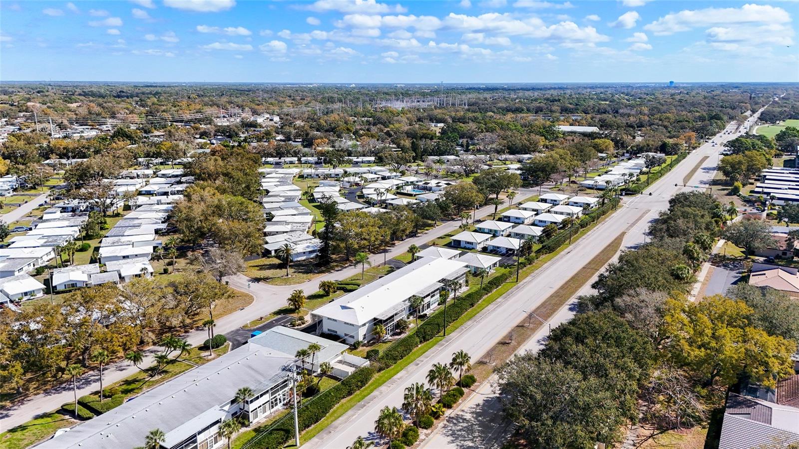 Image 28 of 40 For 3950 Roxane Boulevard 2b